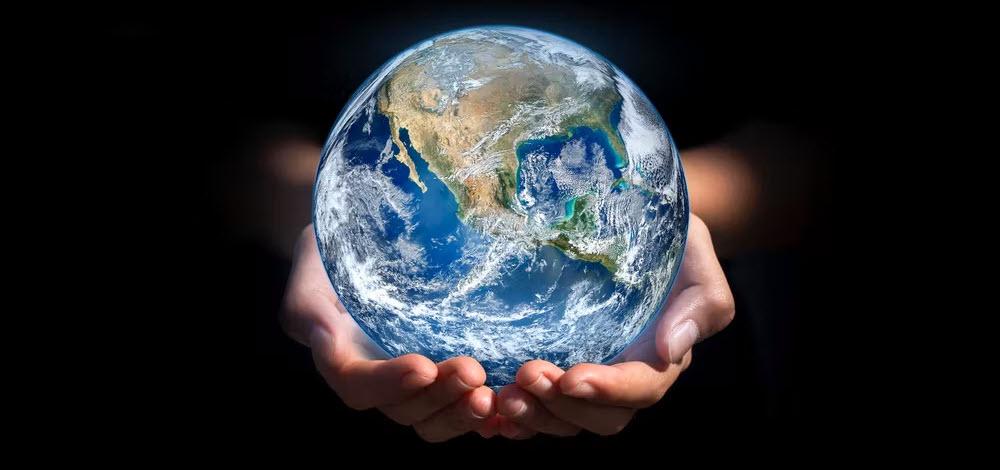  Globe Wereldbol handen 